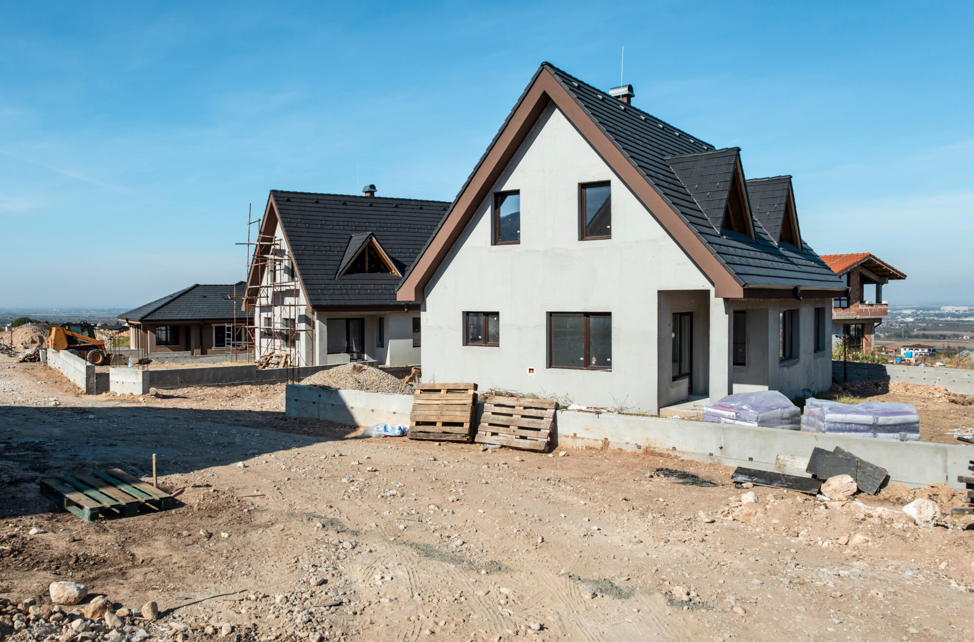 GLP Construction vous accompagne pour vos travaux de gros œuvre, démolition et crépissage en Alsace ! Wittenheim